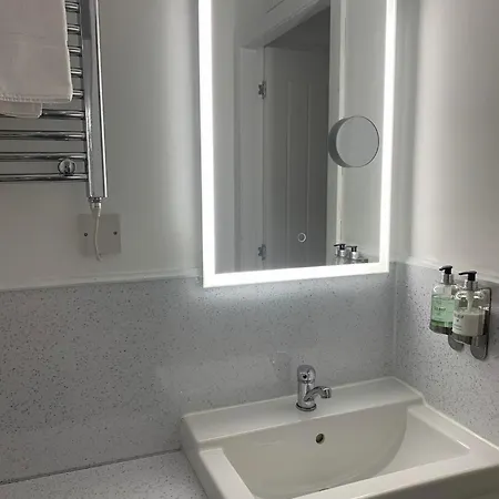 5 Sheraton Apartment Форт-Уильям Экстерьер фото